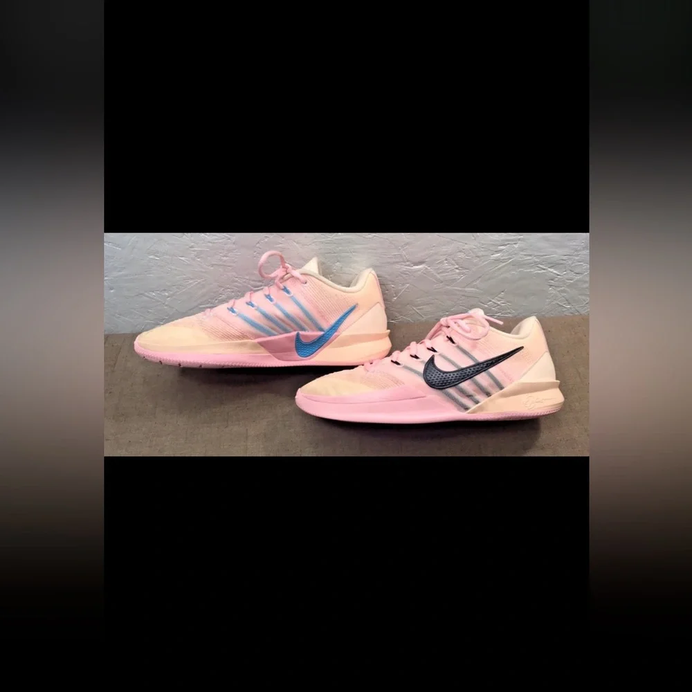 Nike Sabrina 3 Women's Pink Sneakers Crimson Tint Black Size 9.5 (HF2881-800)